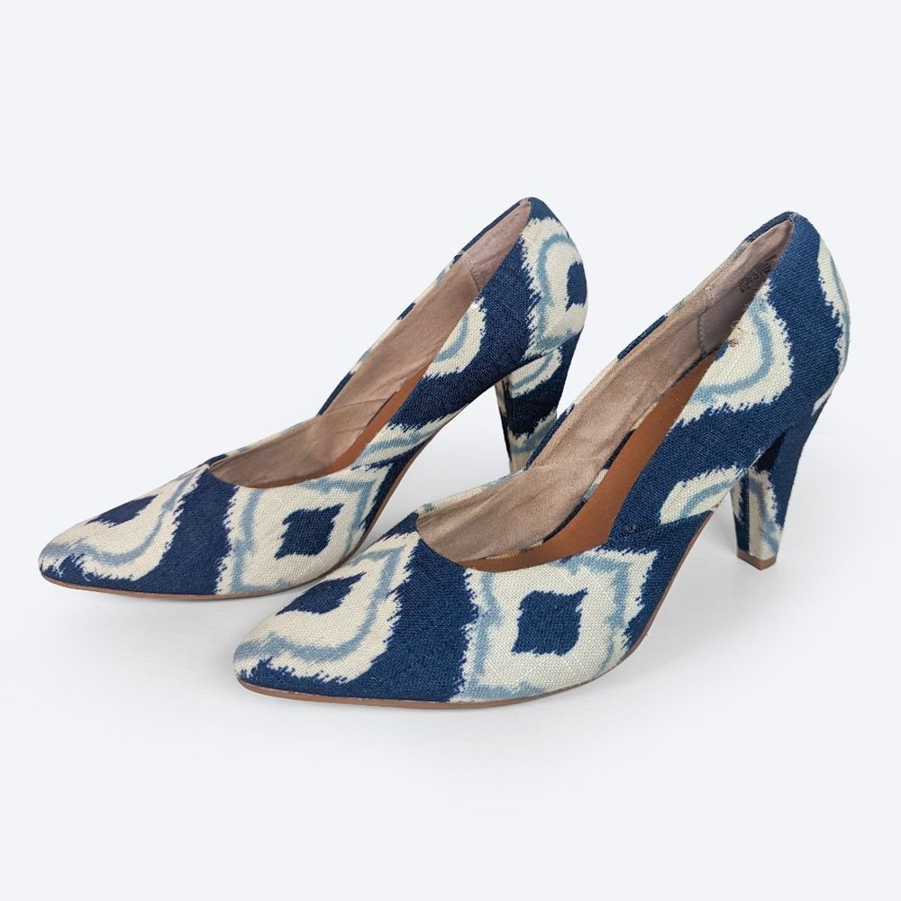 Seychelles Blue and Cream Patterned Pointed-Toe Heels